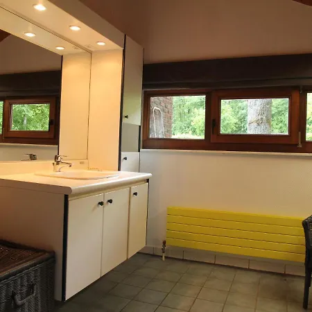 Cozy In Marche En Famenne With Private Pool וילה *